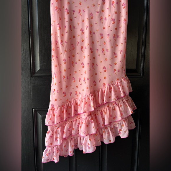 Kimchi Blue Pink Floral Asymmetrical Tiered Ruffle Skirt Size M - Picture 6 of 12